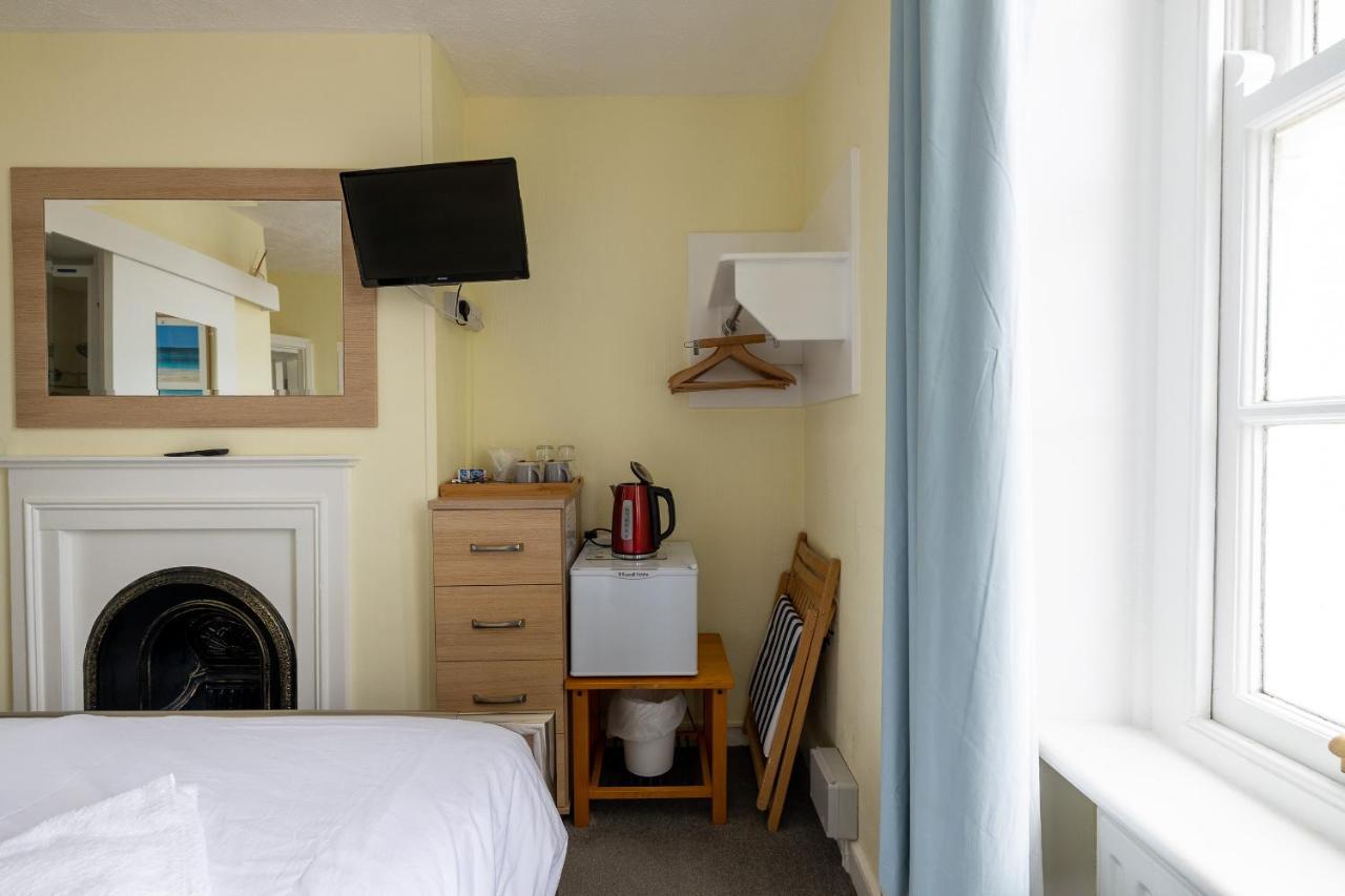 Seaspray Guest House Weymouth Buitenkant foto