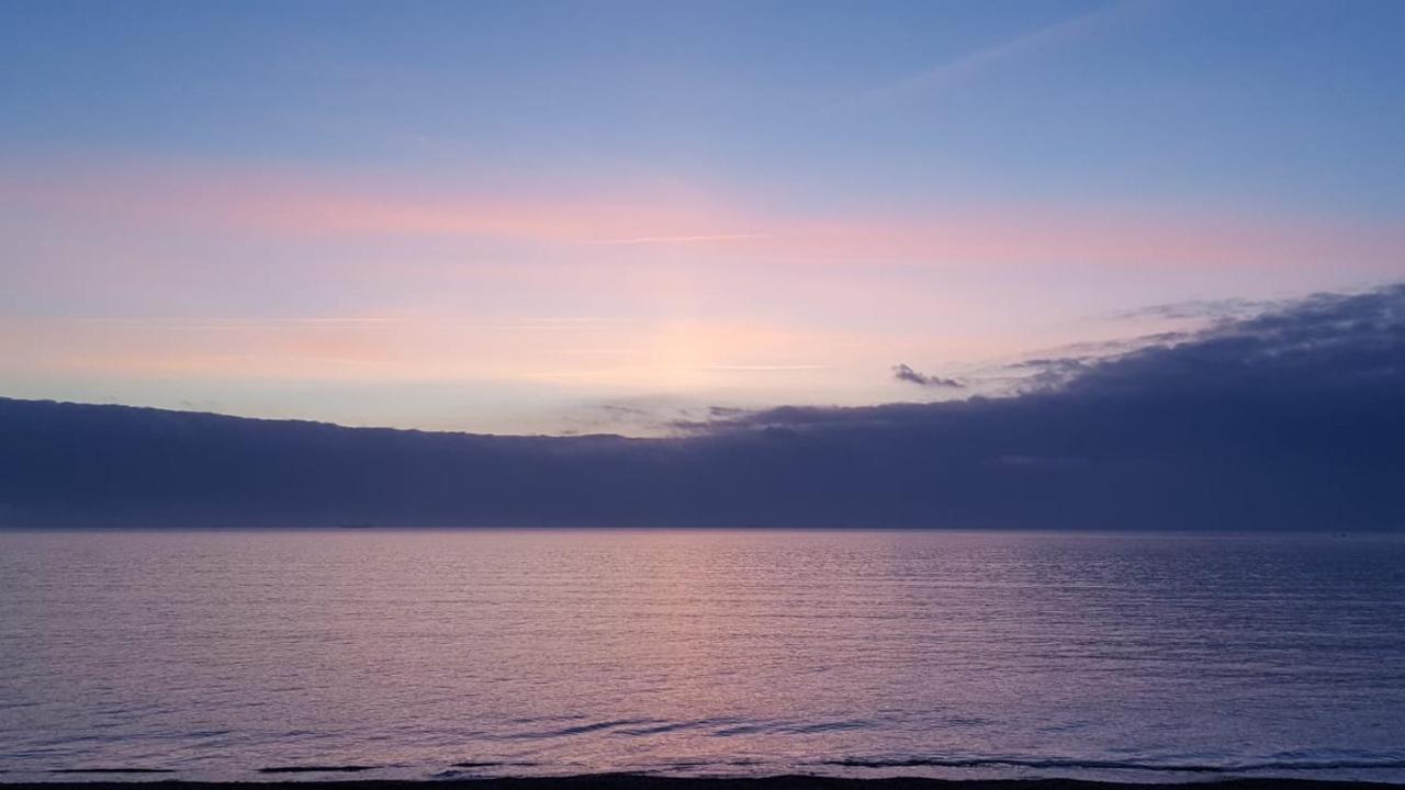 Seaspray Guest House Weymouth Buitenkant foto